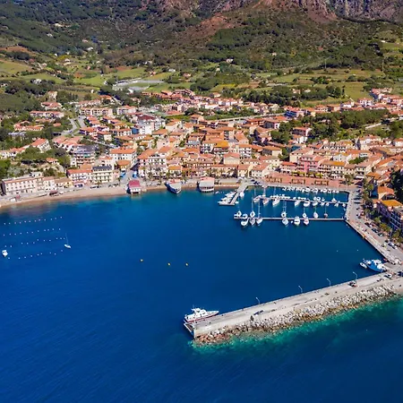 Casa Martina A Порт-Аццурро