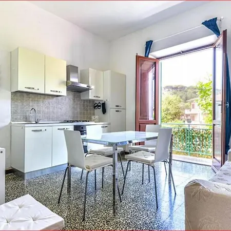 Casa Martina A Апартаменты *